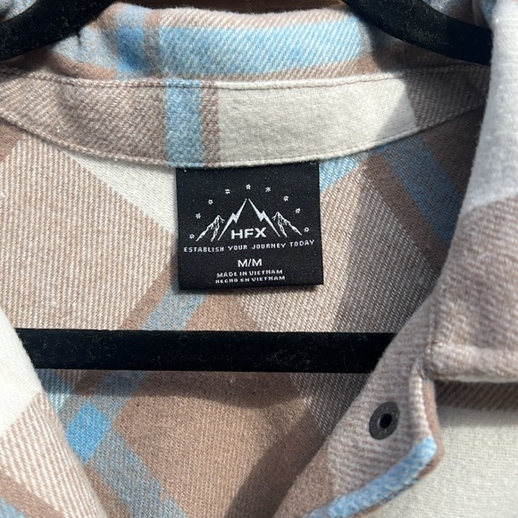 NWOT Thick Flannel Jacket with 4 Pockets - Picture 4 of 9